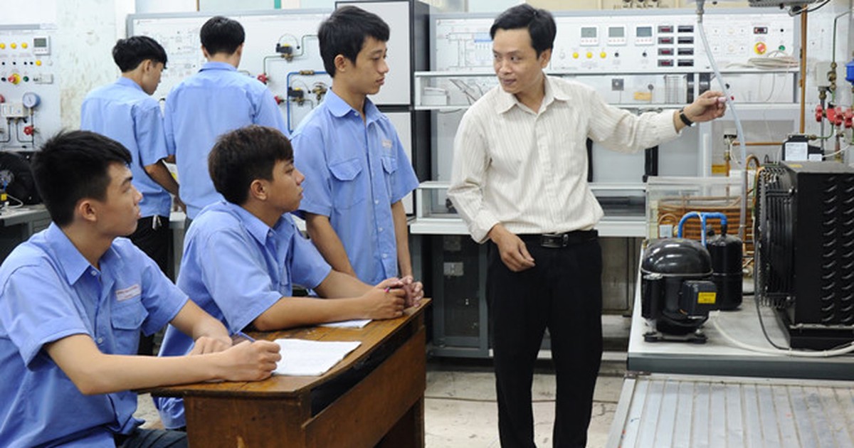 Luật hóa nhưng cần đảm bảo quyền tự do học tập của công dân