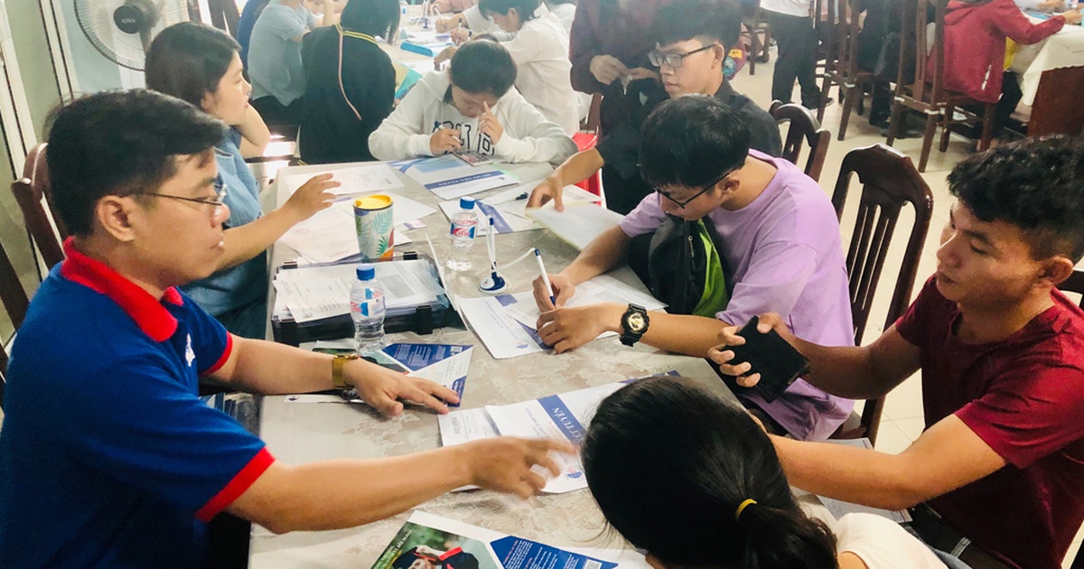 Vì sao trường đại học không được đào tạo cao đẳng?