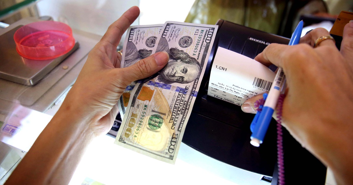 Phạt theo giá trị với mua bán ngoại tệ trái phép