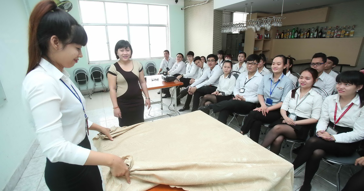 Nghỉ học dài tránh dịch Covid-19, sinh viên còn được nghỉ hè ?