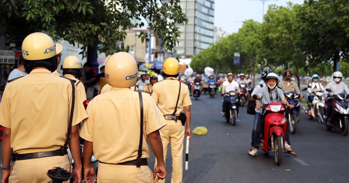 'Đi đường khác, công an kìa': Không nên dung dưỡng hành vi trái luật