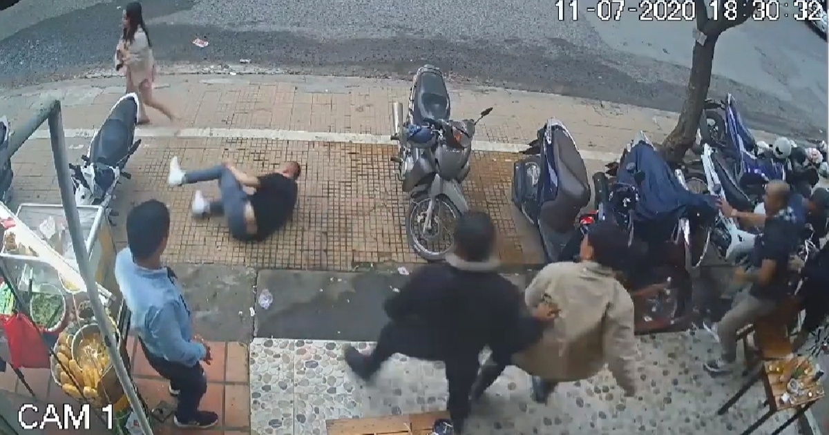 Võ sư hành hung người chê KDL Quỷ Núi vì “muốn lấy lòng ông chủ”