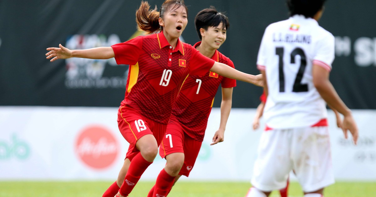 Huỳnh Như và Tuyết Dung được mời sang Bồ Đào Nha thi đấu