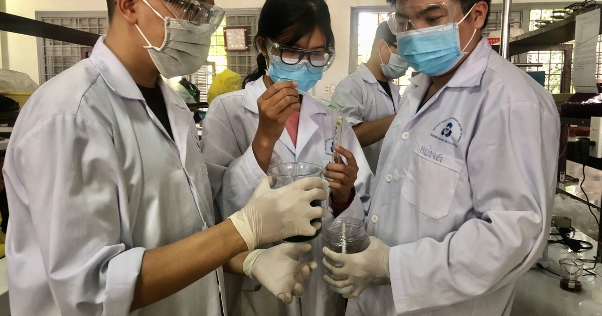 Nhiều trường thuộc ĐH Quốc gia TP.HCM tự chủ, học phí sẽ tăng?