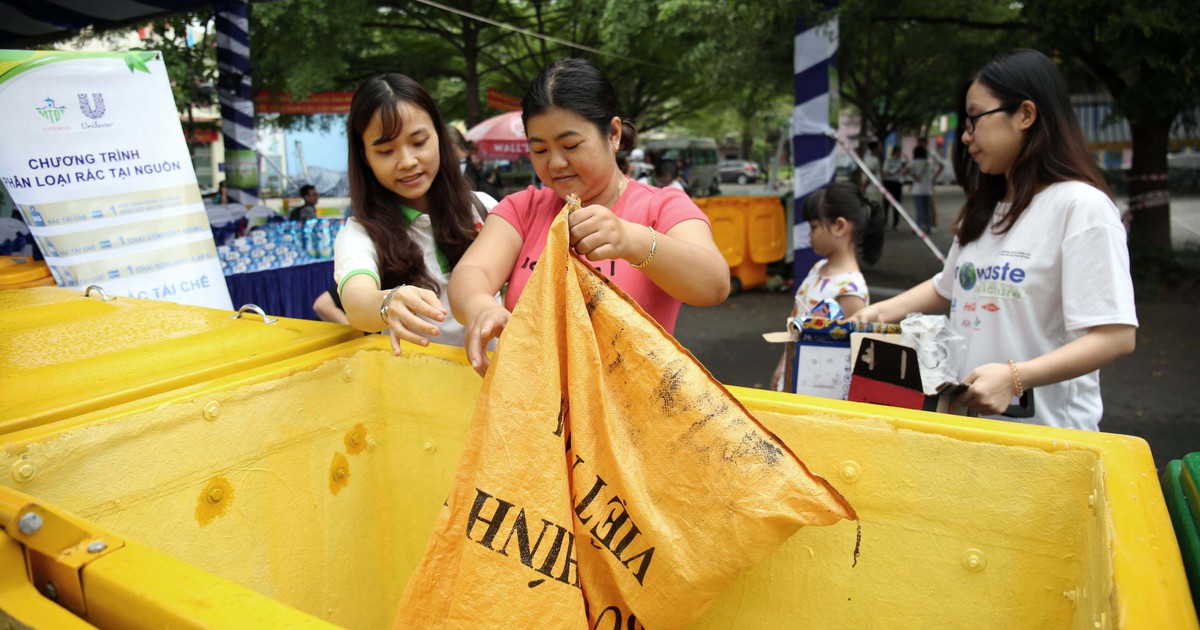 Thu phí rác thải tính theo khối lượng