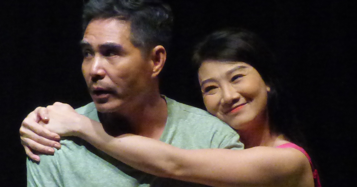 Một năm sân khấu sống cùng Covid-19