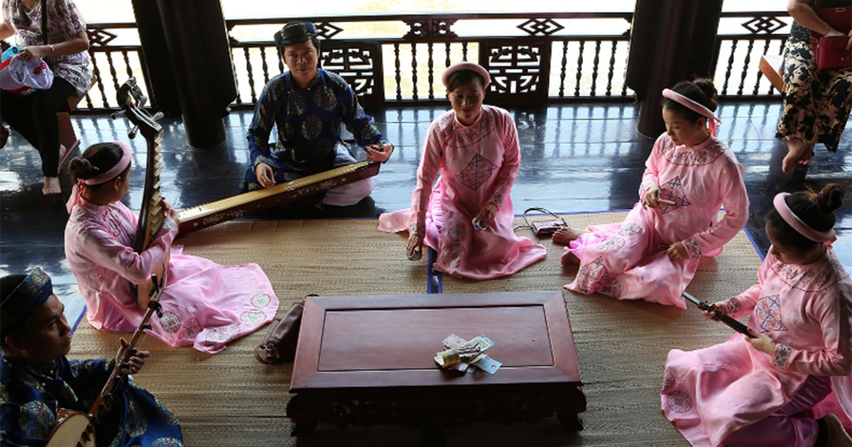 Ưu tiên xây dựng môi trường văn hóa, tránh chính sách du lịch 'treo'