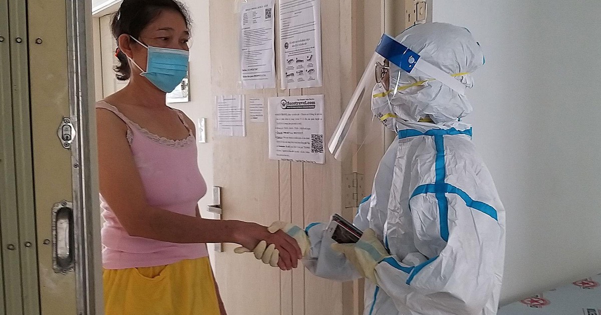 Góc nhìn phóng viên: Tình thương vượt lên nỗi sợ