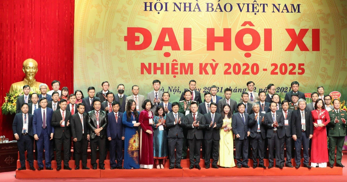 Người làm báo phải tiếp tục phấn đấu