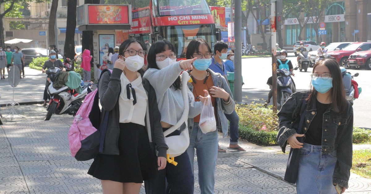 Năm mới 2022, người trẻ mong ước gì?