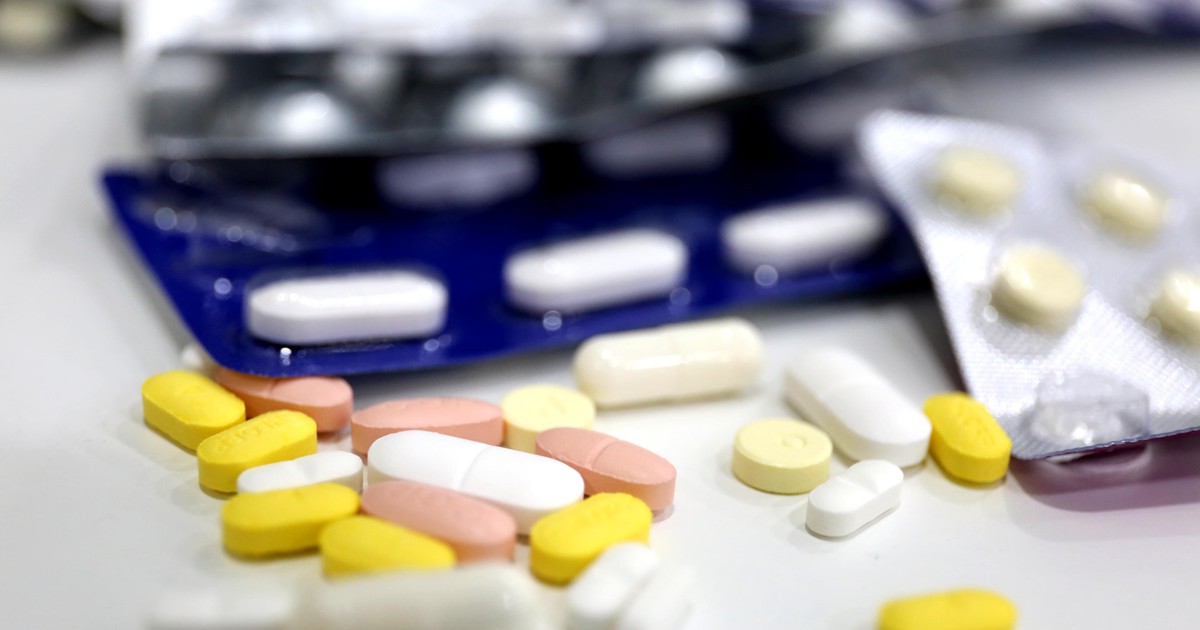 Kháng sinh không thể dự phòng, điều trị Covid-19