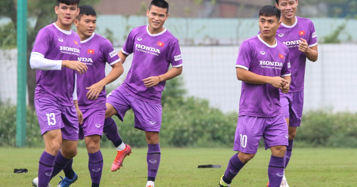 Liên tục mất quân, tuyển Việt Nam sẽ làm mới