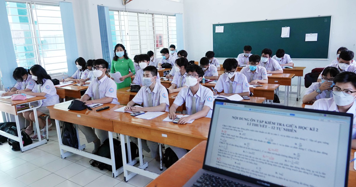 Cần chuẩn bị gì khi đăng ký dự thi tốt nghiệp THPT trực tuyến ?