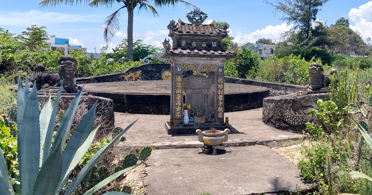 Nam Ô - Ngôi làng huyền sử bên chân sóng: Bí ẩn ngôi mộ 'tiền hiền triệu cơ'