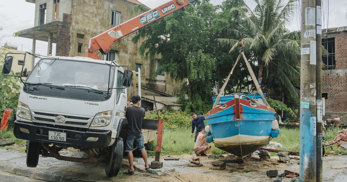 Bão Noru: Rà soát sơ tán hàng trăm ngàn người