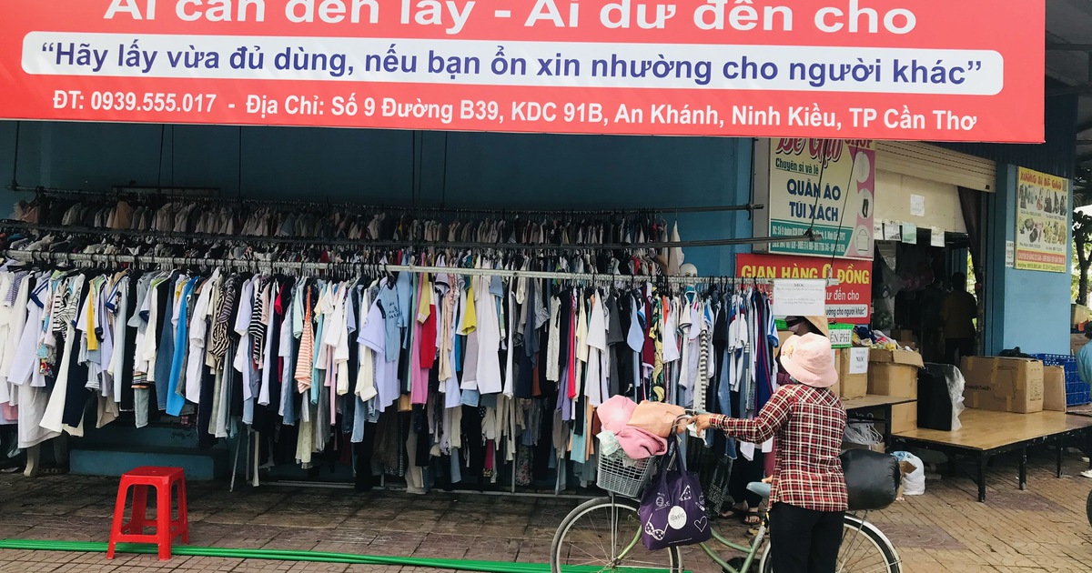 Chuyện tử tế: Gian hàng 0 đồng giúp đỡ người nghèo