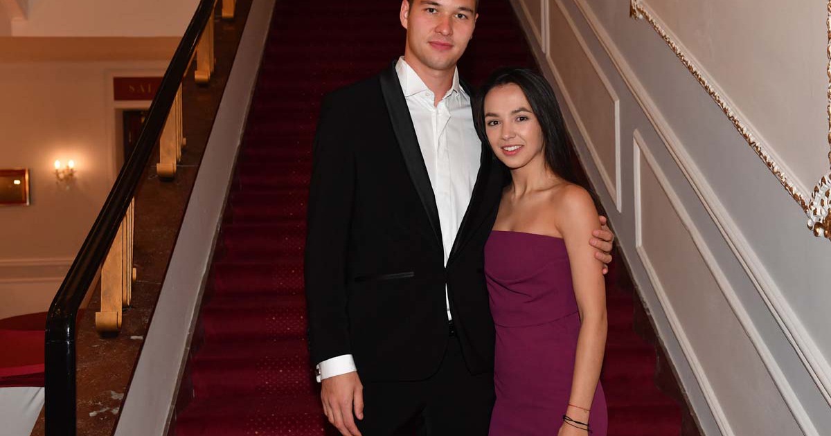 Filip Nguyễn và chuyện tình đẹp với cô nàng cùng vào rừng chơi bóng