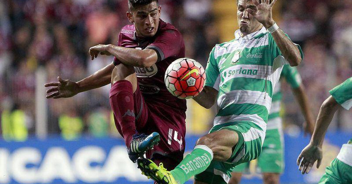 ‘Sát thủ’ tuyển Costa Rica thành đối tác với Công Phượng tại TP.HCM?