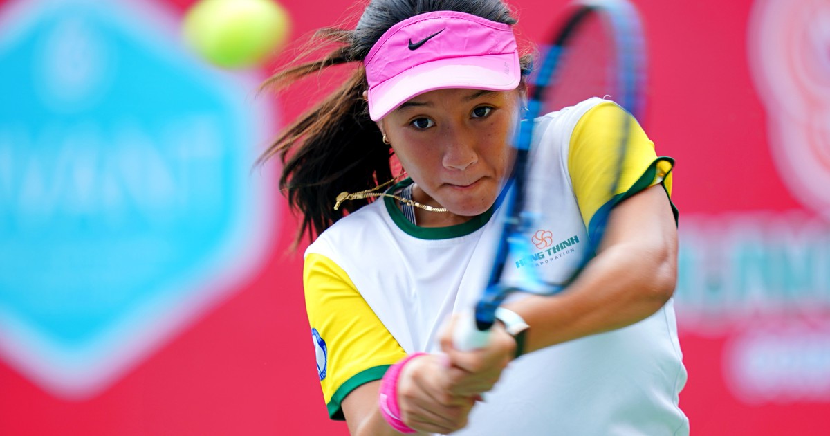 Chiêm ngưỡng ‘Sharapova Việt Nam’ Sophia Huỳnh Trần Ngọc Nhi rực rỡ trên sân đấu