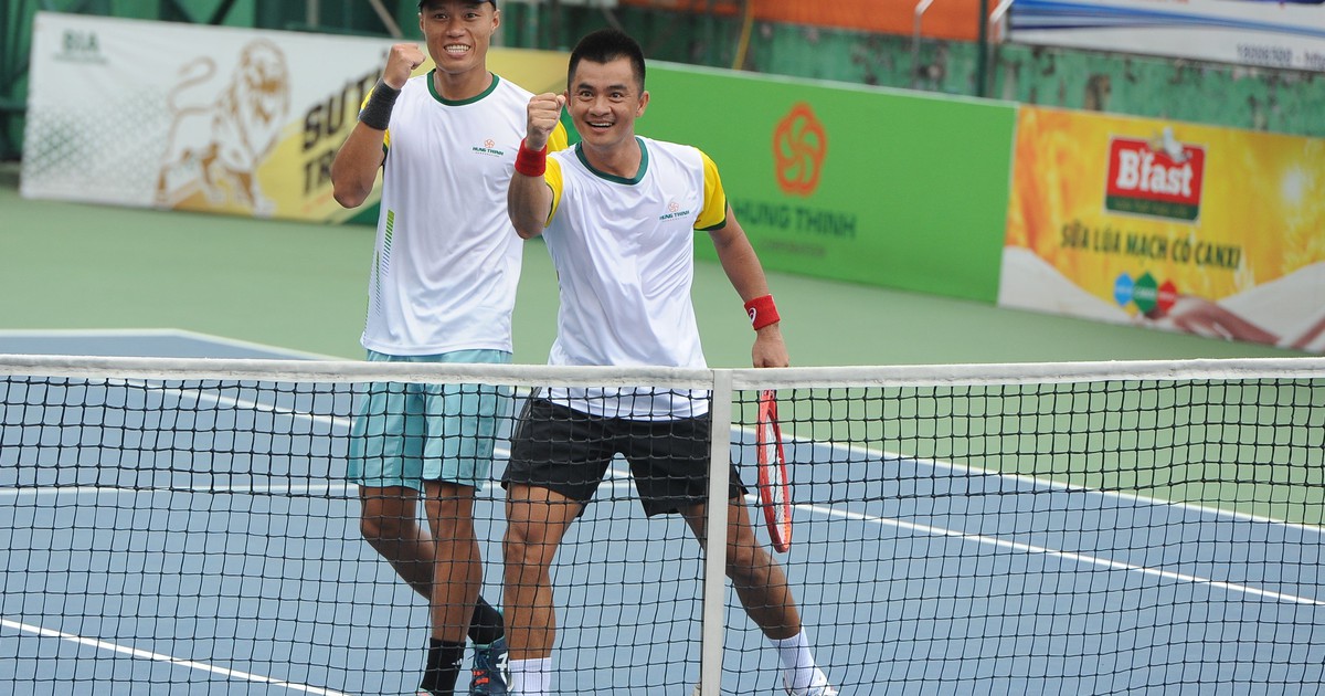 Kịch tính đến nghẹt thở tại bán kết đôi nam quần vợt quốc gia