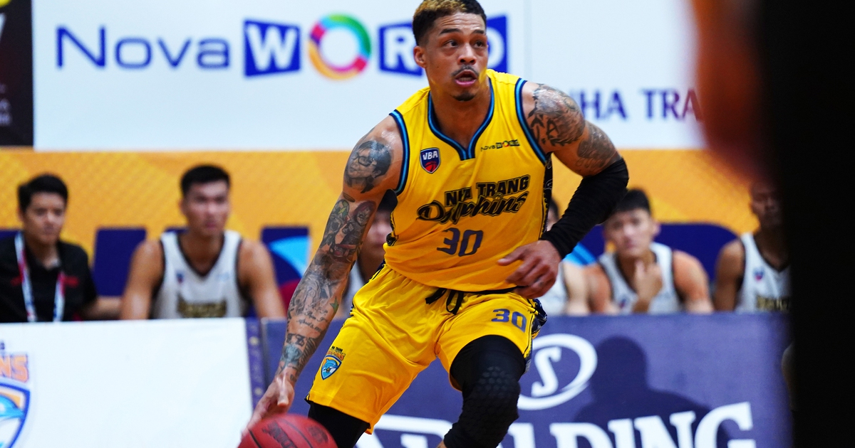 Bóng rổ VBA 2022: Người thế vai hóa người hùng cho Nha Trang Dolphins