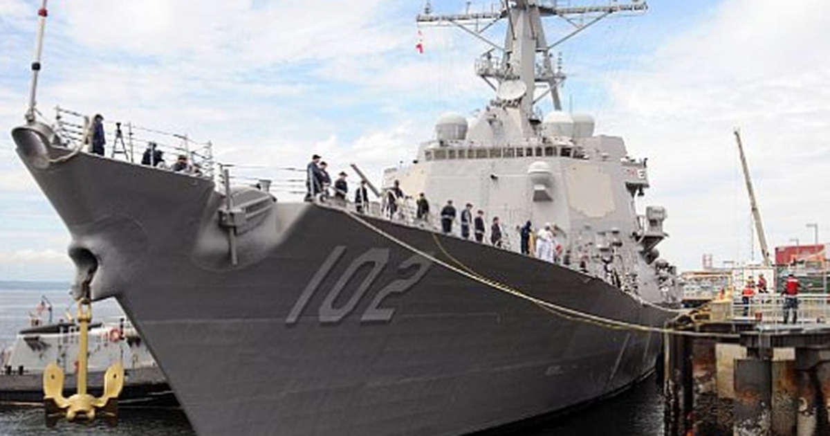 Máy bay AirAsia mất tích: Mỹ, Trung Quốc điều tàu chiến giúp Indonesia