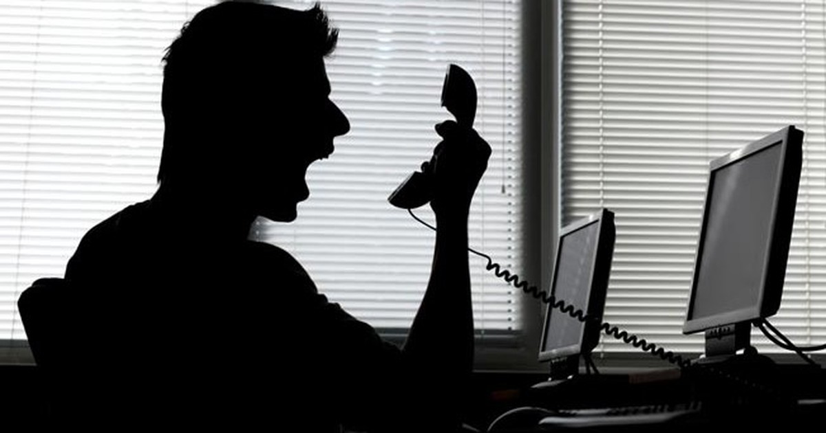 12 thói quen khiến bạn bị đồng nghiệp xa lánh