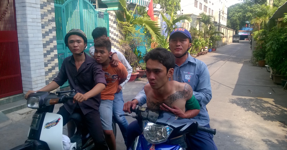 Gắn biển số giả đi cướp, bị 'hiệp sĩ đường phố' tóm gọn