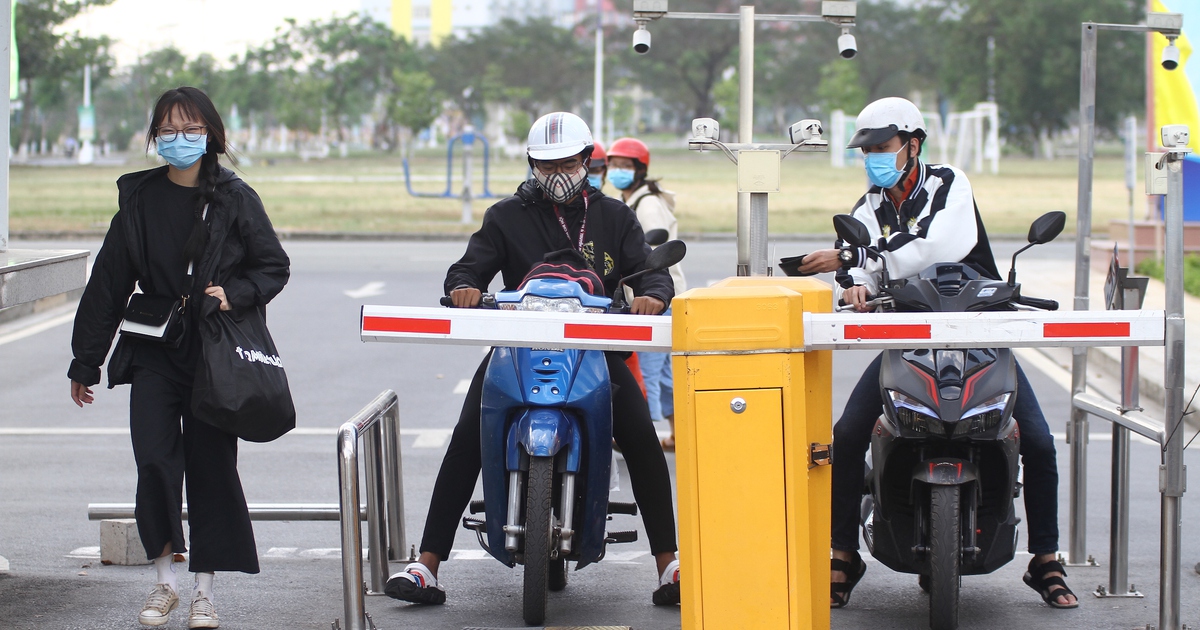 'Sinh viên cách TP.HCM không xa đều về quê trong đợt nghỉ vì virus corona'
