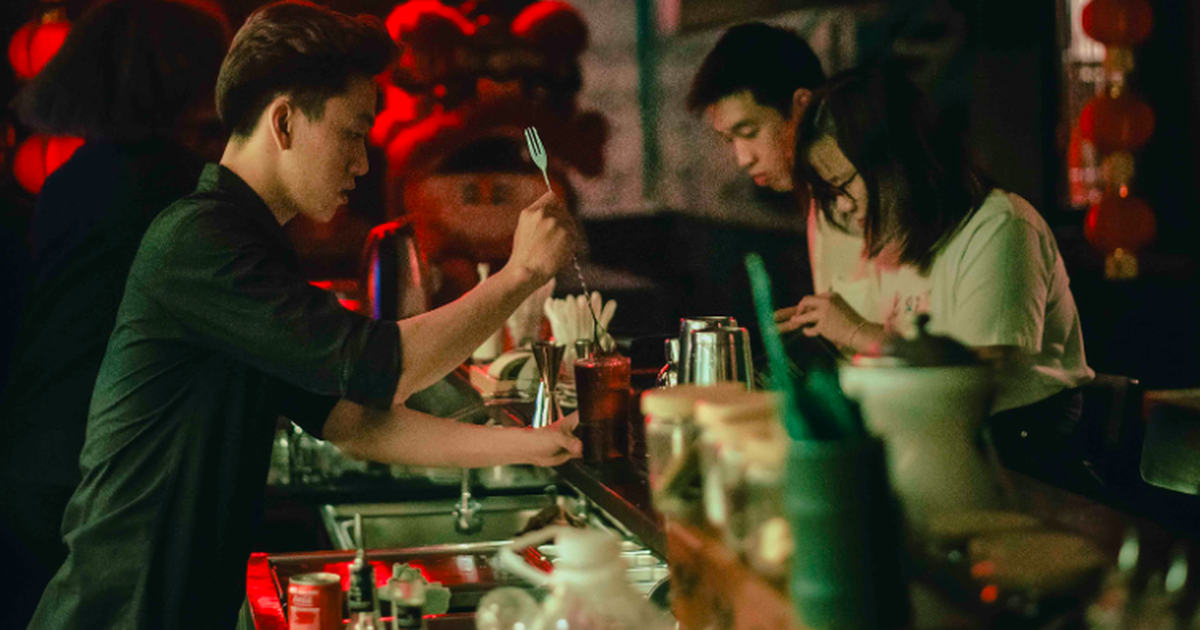 Dạy pha chế thu nhập 1 tỉ đồng/tháng: Người trong nghề nói gì?