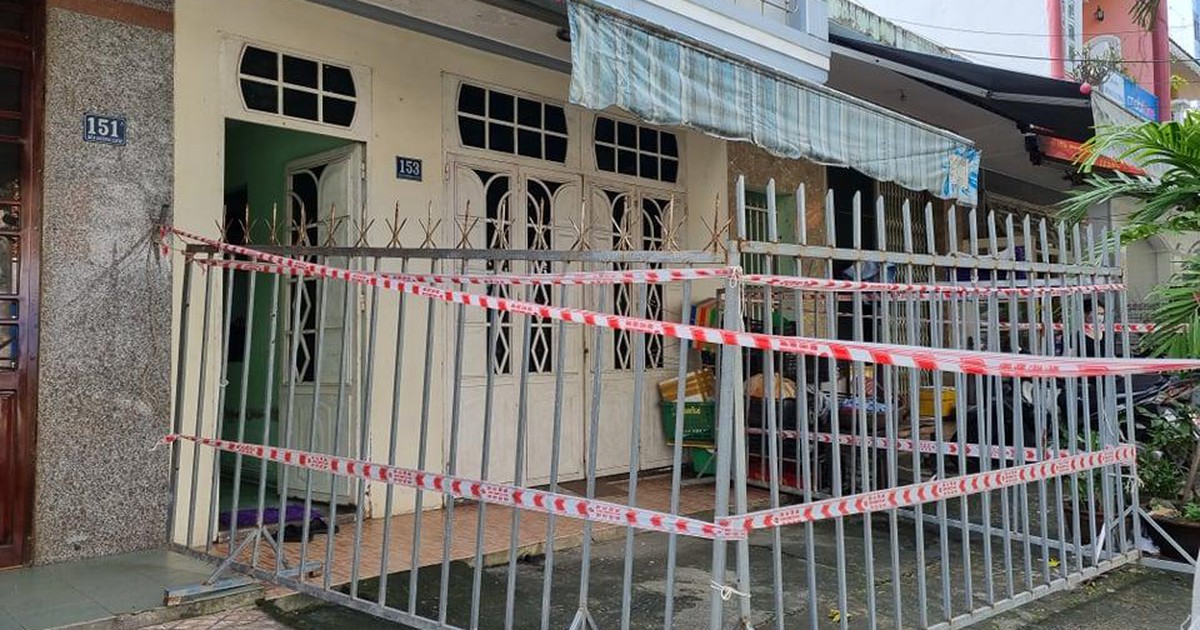 Đà Nẵng: Địa phương dùng rào sắt khóa cứng nhà dân vì trốn cách ly phòng Covid-19