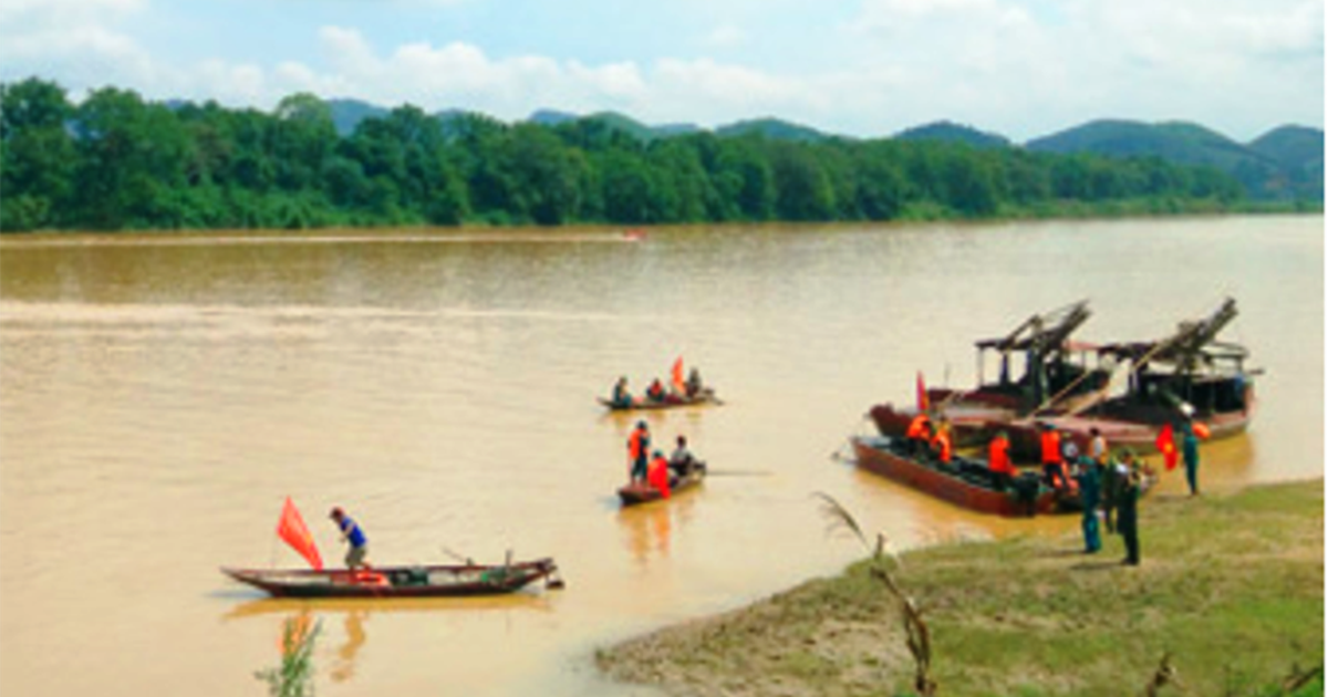 Hai vợ chồng mất tích khi đang đánh cá trên sông Lam