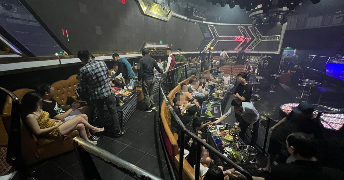 TP.HCM: Kiểm tra quán bar, phát hiện 32 người sử dụng trái phép chất ma túy