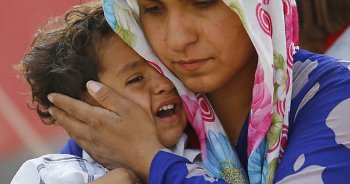 IS đem phụ nữ ra treo giải cho các tay súng thi thố