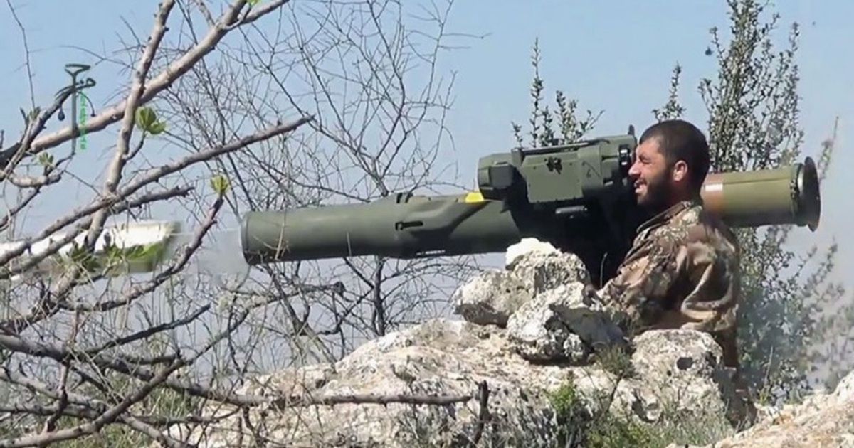 Mỹ tiến tới cuộc chiến toàn diện với Nga thông qua phe nổi dậy Syria