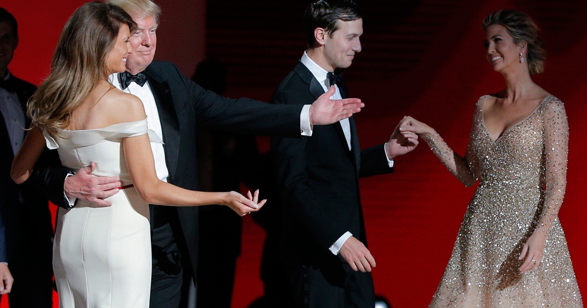 Ông Trump gặp rắc rối vì chỉ trích doanh nghiệp ngưng bán hàng của con gái