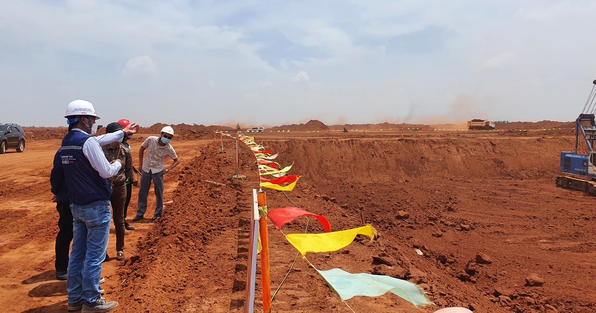 Đại dự án sân bay Long Thành nhộn nhịp thi công