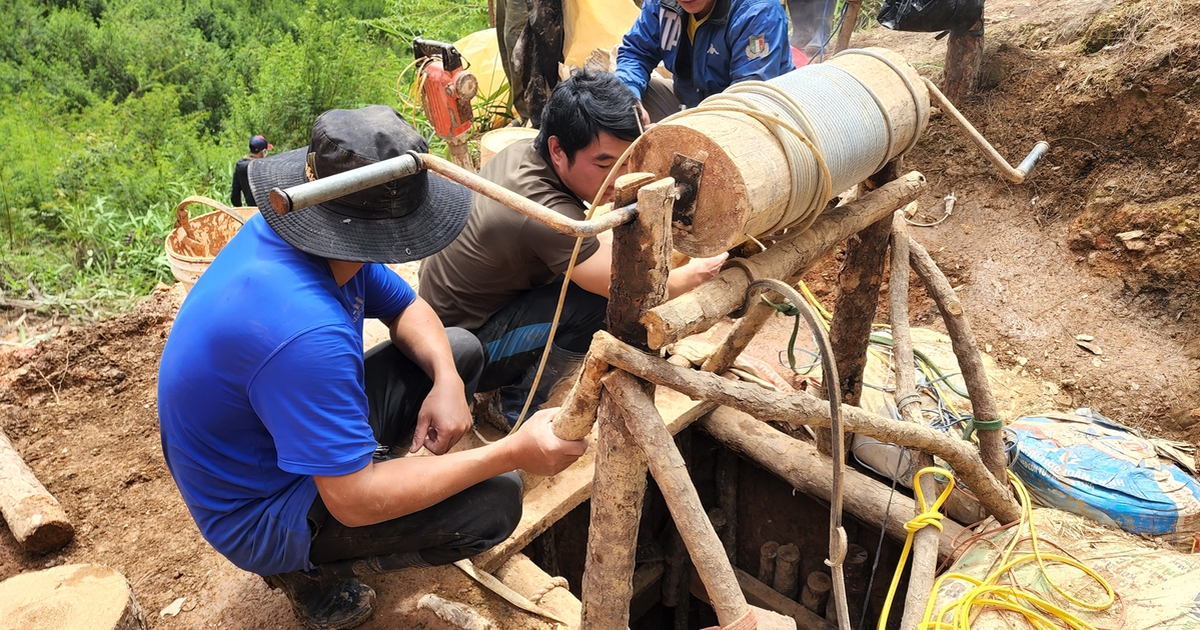 Lâm Đồng: 'Thiếc tặc' lại đục núi, phá rừng đào quặng ở Lạc Dương