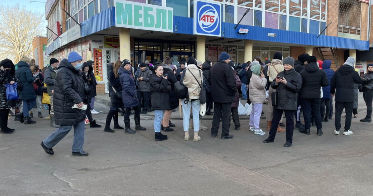 Nga tiến quân vào miền Đông Ukraine: Người Việt ở yên tại chỗ, cám ơn mọi người đã lo lắng