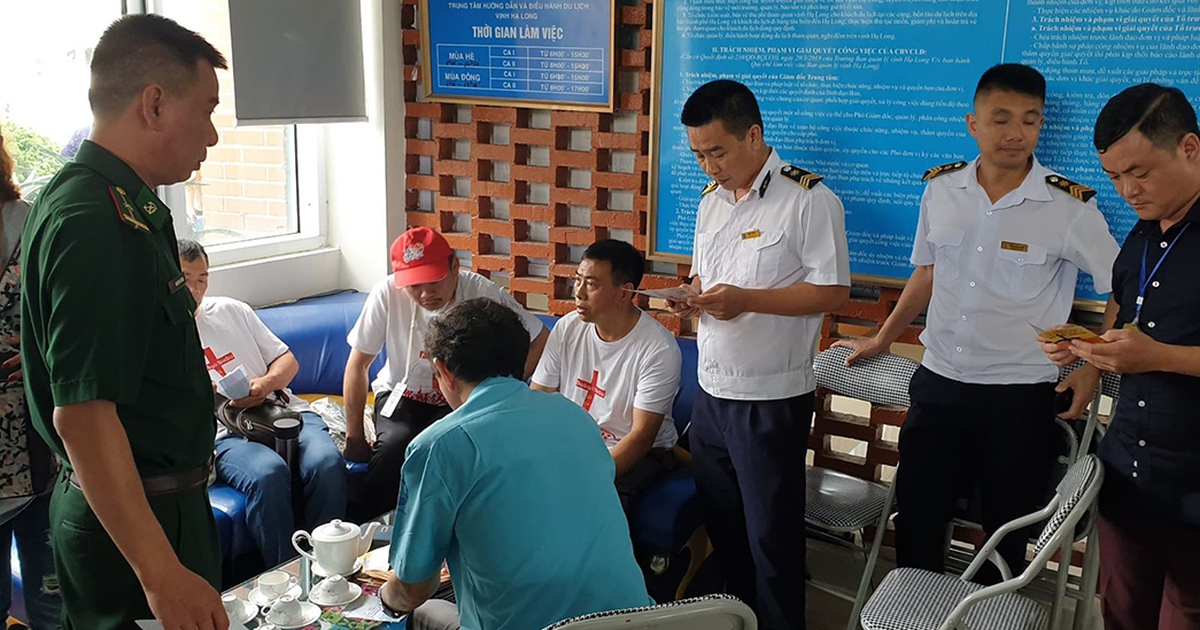 3 người Trung Quốc theo tour 0 đồng truyền đạo trái phép ở Hạ Long