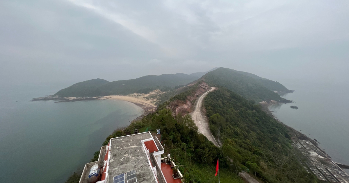 Khám phá đảo 'nàng thơ' của vùng biển Đông Bắc, check-in hải đăng Vĩnh Thực