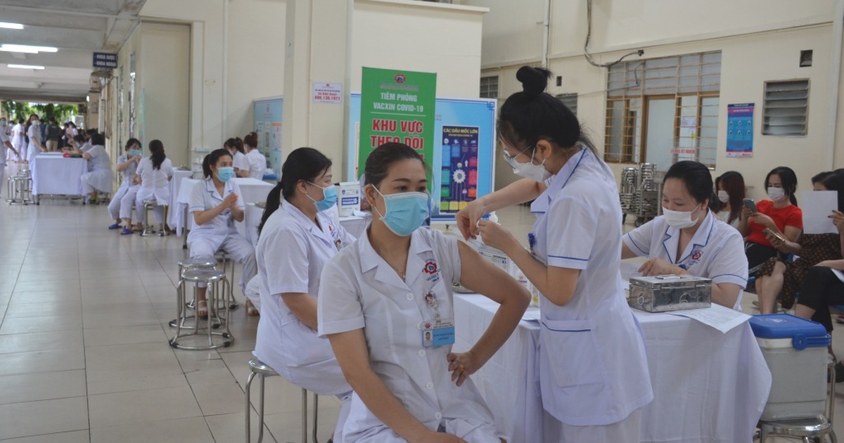 Quảng Ninh: Sẽ có hơn 360.000 người được tiêm mũi 4 vắc xin phòng Covid-19