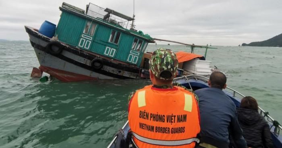 Quảng Ninh: Cứu sống vợ chồng ngư dân gặp nạn trên biển Cô Tô