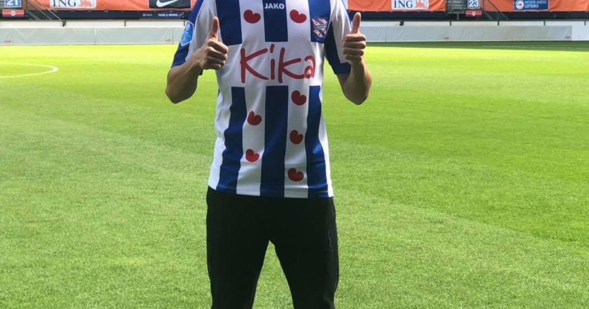 Văn Hậu chính thức trở thành tân binh CLB SC Heerenveen với số áo 15