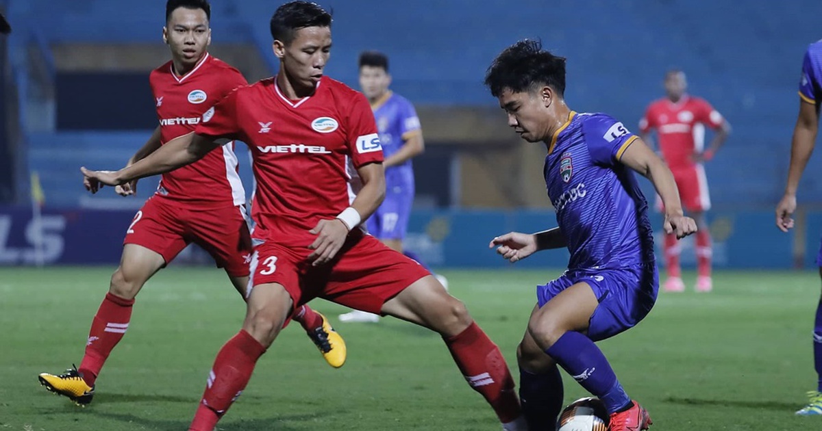 Tuyển Việt Nam tái tập trung, Quang Hải sắp tái đấu Hai Long trên sân Cẩm Phả?