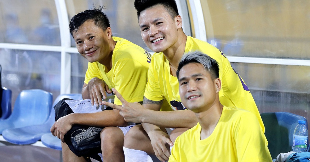 Hà Nội FC thiếu quân trầm trọng, HLV Hoàng Văn Phúc tung đội hình ‘lạ lẫm’ đấu Viettel