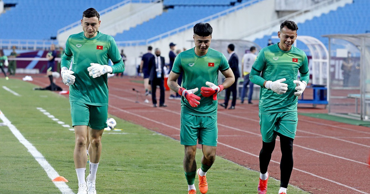 Thủ môn Văn Lâm lỡ cơ hội khoác áo tuyển Việt Nam đấu Oman và Nhật Bản