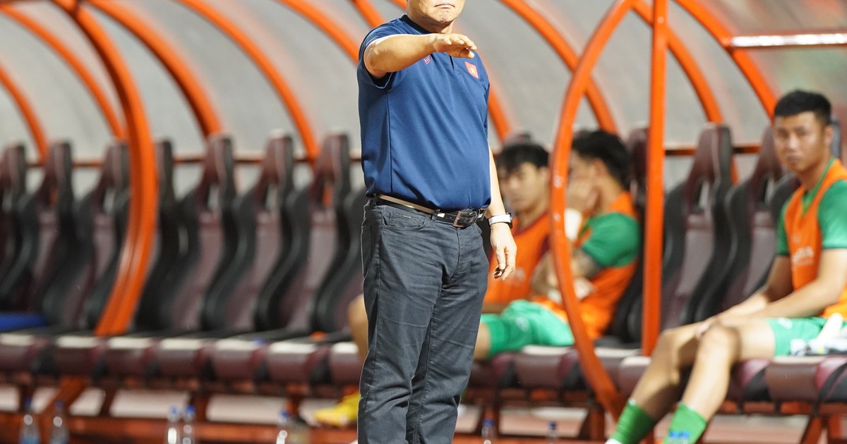 Cúp Chiến thắng 2022: Học trò vắng bóng còn thầy Park cạnh tranh với 5 đối thủ