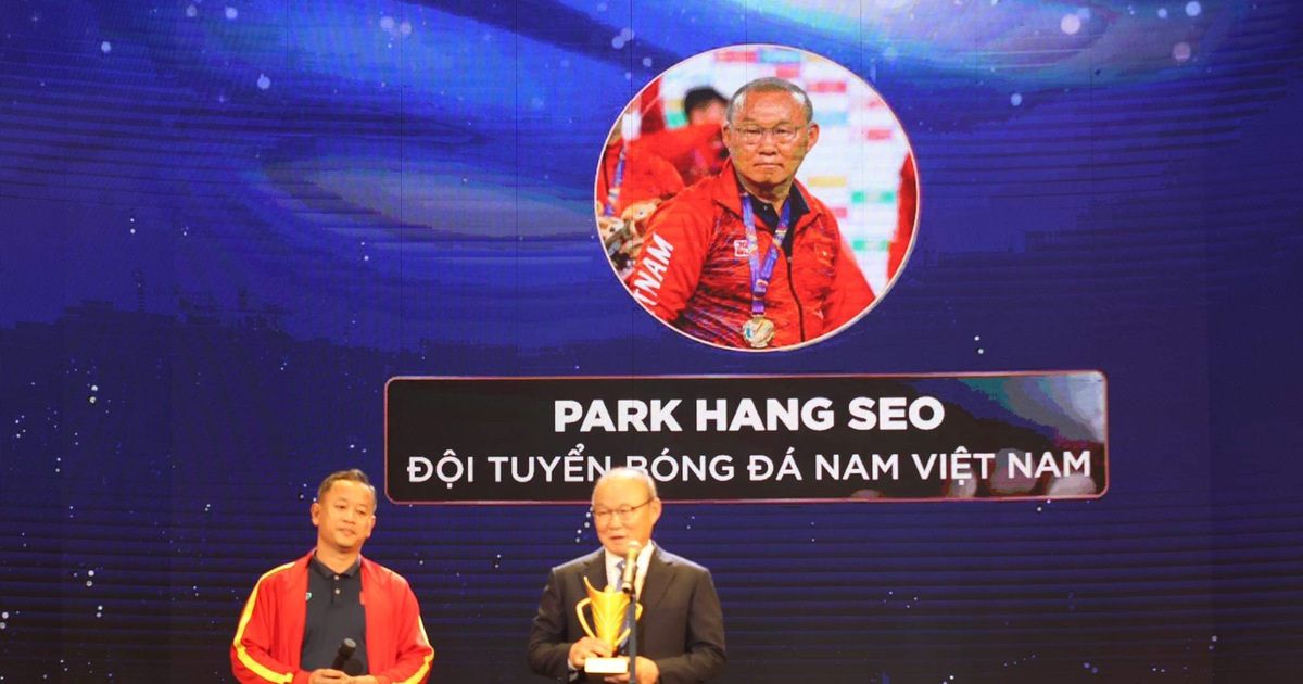 HLV Park Hang-seo nhận tin cực vui trước chung kết AFF Cup gặp người Thái