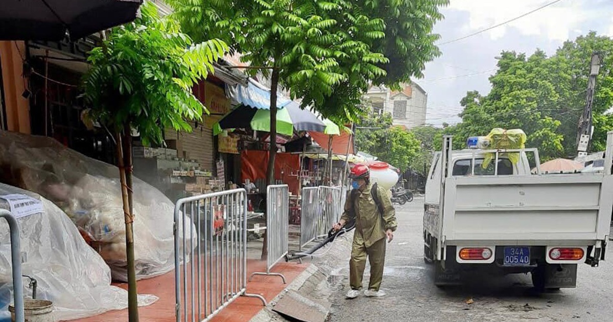 Hải Dương: Tiếp xúc với nữ nhân viên karaoke New KTV, một thợ xăm bị nhiễm Covid-19